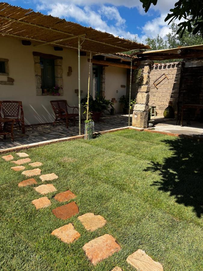 Gasthaus Graziosa Stanza Campidanese Su Terzu Oristano Exterior foto